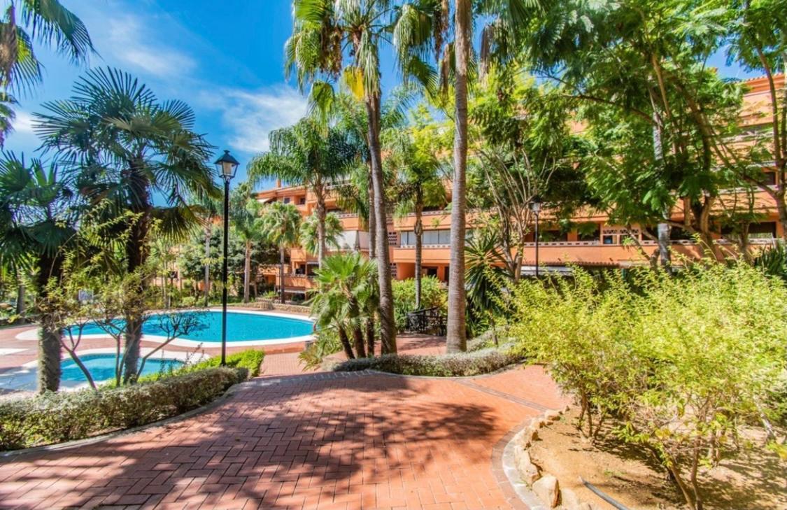 Apartamento Milla De Oro Marbella Exterior photo